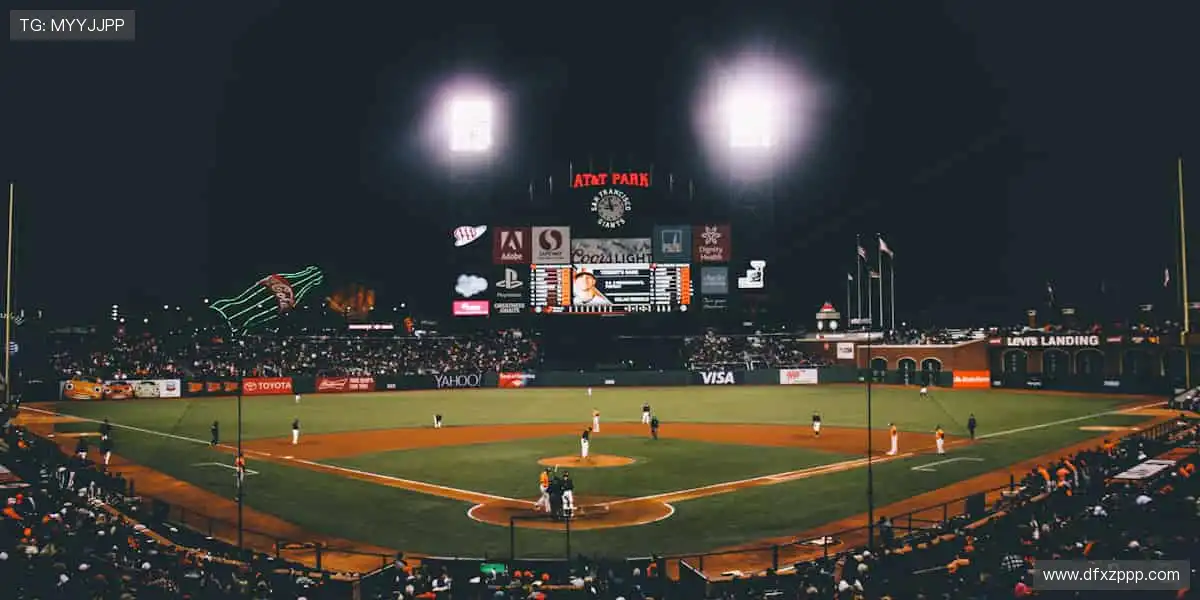 📱 一键开播,全球同频!弹幕互动不停,做最活跃的云观众💬